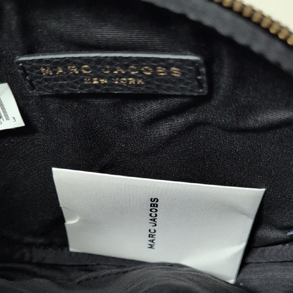 Marc Jacobs Rewind Oval Black Pebbled Leather Crossbody NWT - Picture 13 of 15